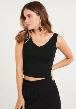 LELA Regular Fit - Top - Black -Lela 01ed132e235e4cdeaa93145023c2a850