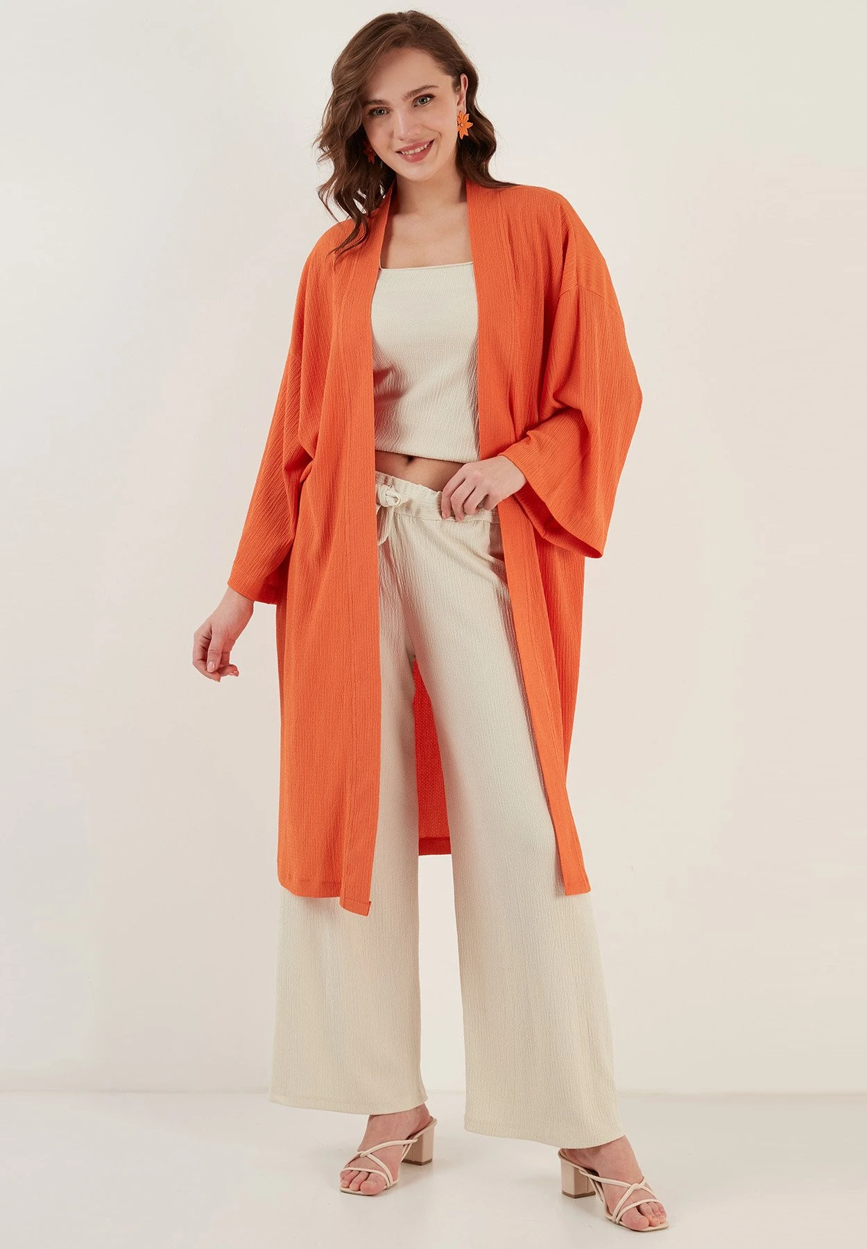 LELA Mantel - Orange 3 LELA Mantel - Orange