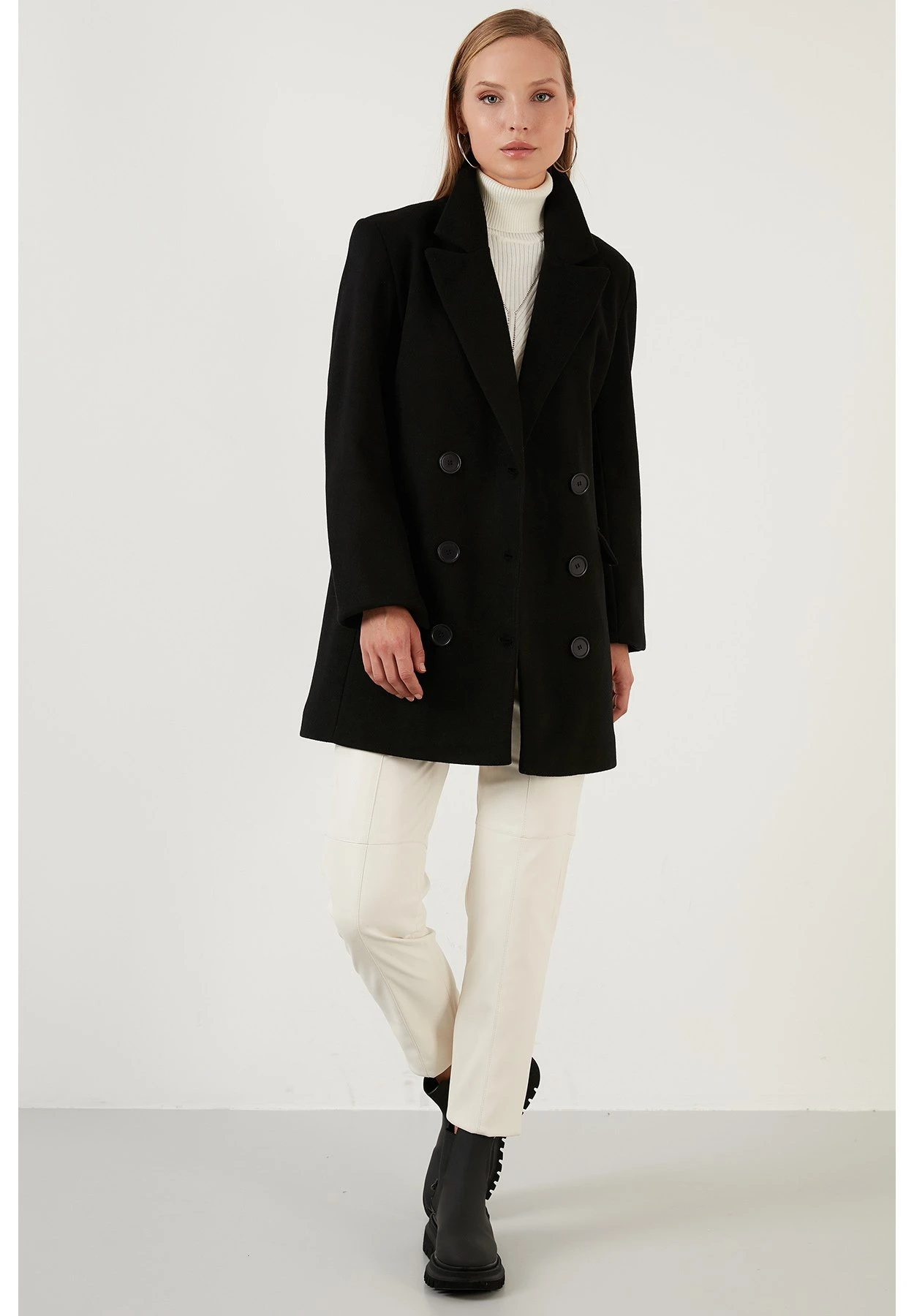 LELA Halflange Jas - Black 4 LELA Halflange Jas - Black - Afbeelding 2