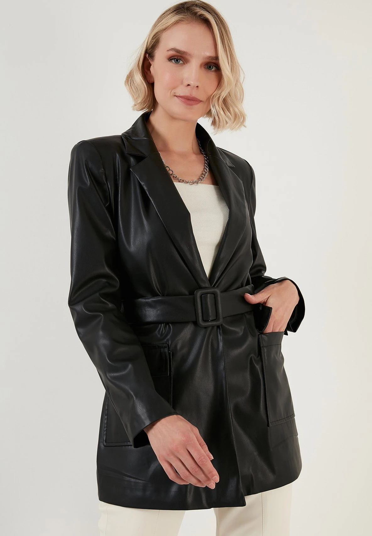 LELA Regular Fit - Blazer - Black 7 LELA Regular Fit - Blazer - Black - Afbeelding 5