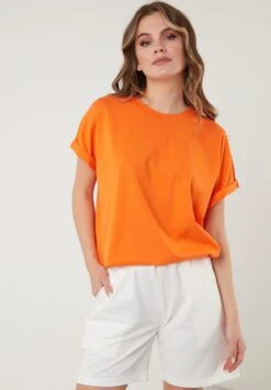 LELA Crew Neck- T-Shirt Basic - Orange Color 12 LELA Crew Neck- T-Shirt Basic - Orange Color -Lela 154b0dcba0a64548898bf7c4fa065bba
