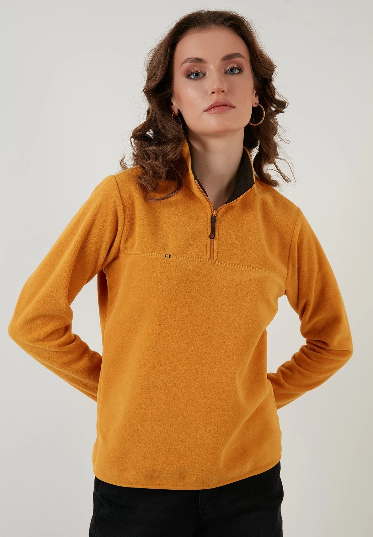 LELA Slim Fit - Fleece Trui - Mustard Color 7 LELA Slim Fit - Fleece Trui - Mustard Color - Afbeelding 5