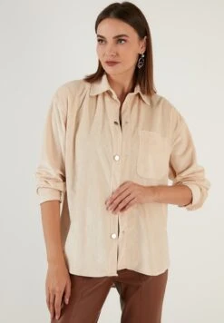 LELA Loose Fit - Overhemdblouse - Beige 12 LELA Loose Fit - Overhemdblouse - Beige -Lela 1a36c5e99a82418db5200a9a3525c3c3