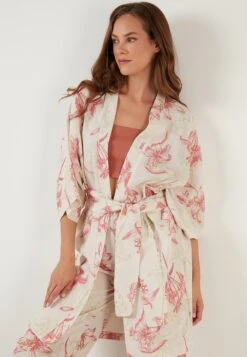 LELA Two Piece Set - Regular Fit - Vest - Salmon 12 LELA Two Piece Set - Regular Fit - Vest - Salmon -Lela 1c235403bb064c25af194901a085ad1f