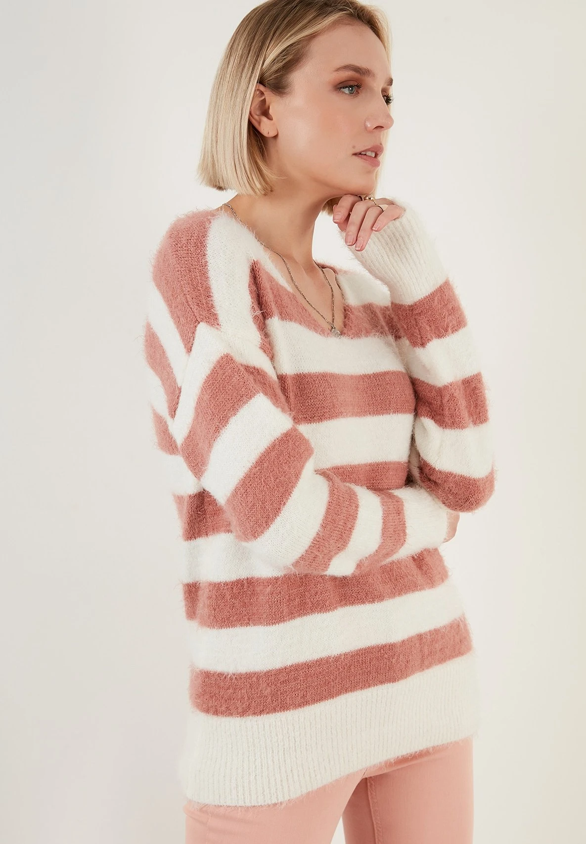 LELA Regular Fit - Trui - Rose 6 LELA Regular Fit - Trui - Rose - Afbeelding 4