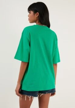 LELA Loose Fit - T-Shirt Basic - Benetton Color 10 LELA Loose Fit - T-Shirt Basic - Benetton Color -Lela 2518188fa2b84065ad3b346ff7b6ae7b