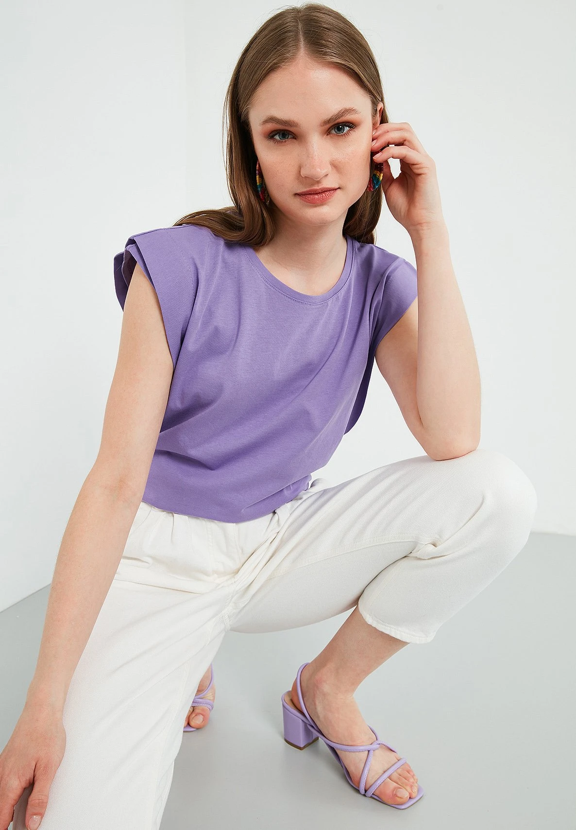 LELA Crew Neck - T-Shirt Basic - Lilac 6 LELA Crew Neck - T-Shirt Basic - Lilac - Afbeelding 4