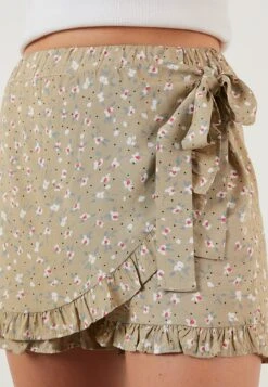 LELA Regular Fit - Shorts - Khaki 11 LELA Regular Fit - Shorts - Khaki -Lela 2daa6a7040344d16bf951a234ad09cd8