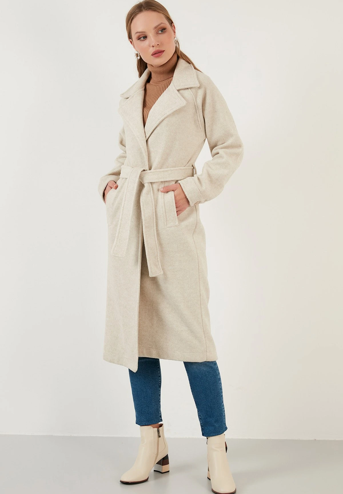 LELA Loose Fit - Mantel - Light Mink 4 LELA Loose Fit - Mantel - Light Mink - Afbeelding 2