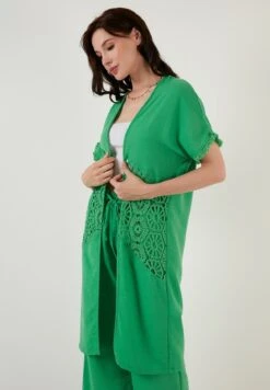 LELA Two Piece Set - Regular Fit - Vest - Green -Lela 2fee6acb0caa4ef19e64ea9e2941cb7c