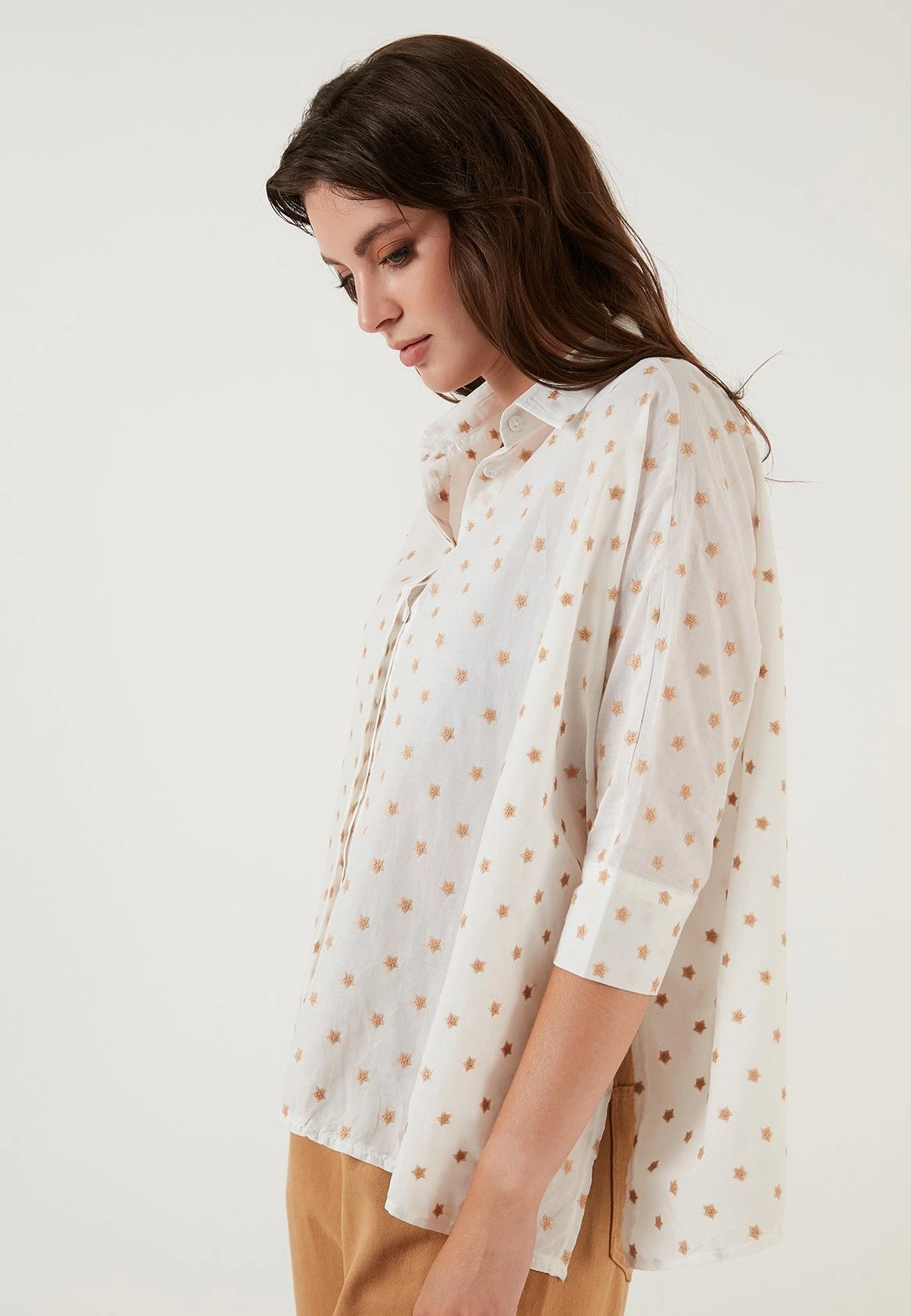 LELA Overhemdblouse - Camel 8 LELA Overhemdblouse - Camel - Afbeelding 6