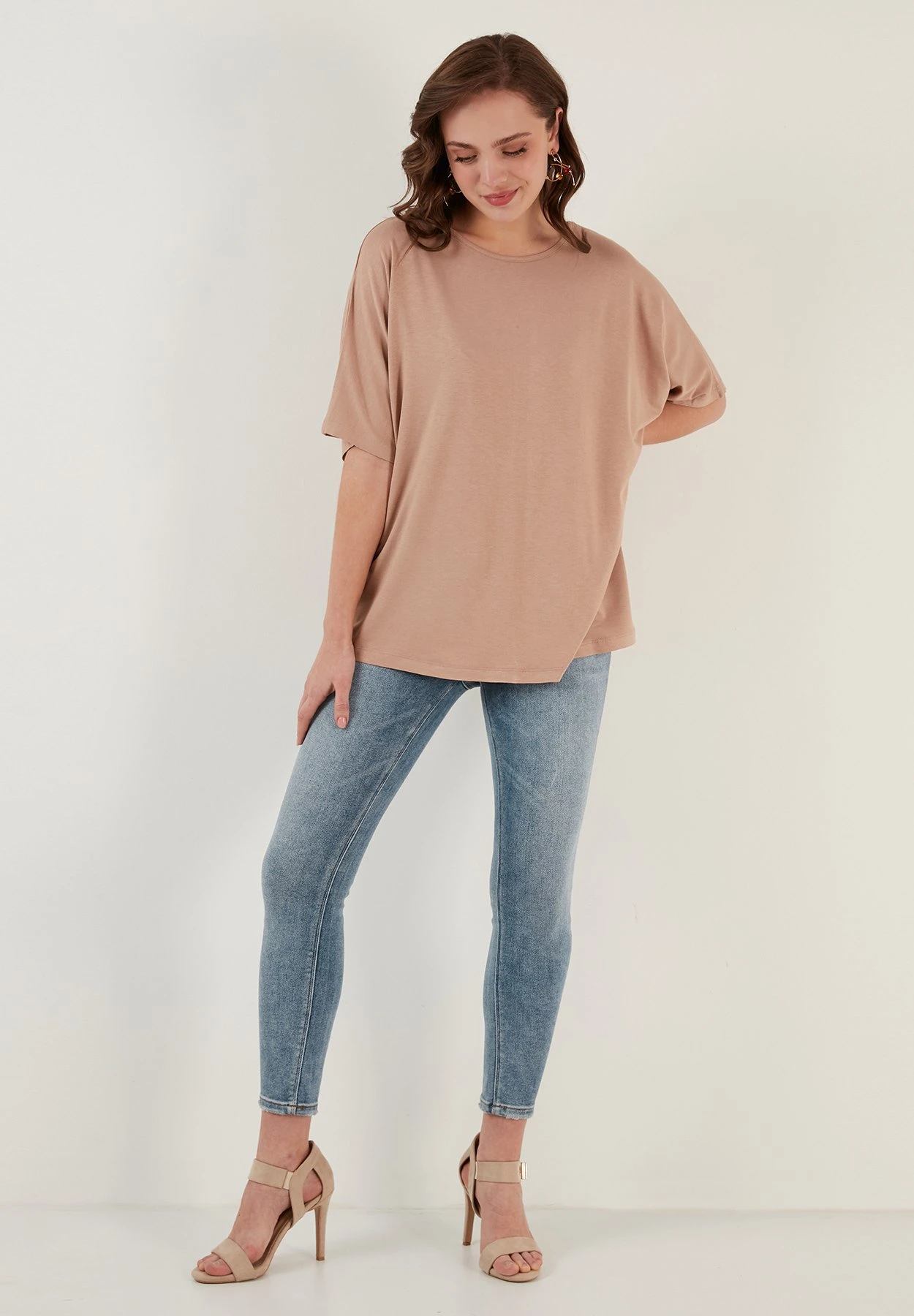 LELA Loose Fit - Blouse - Biscuit 4 LELA Loose Fit - Blouse - Biscuit - Afbeelding 2