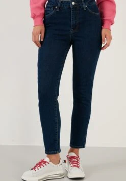 LELA Slim Fit - Slim Fit Jeans - Light Blue