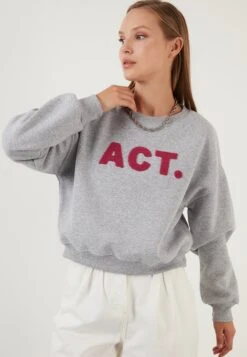 LELA Sweater - Grey 9 LELA Sweater - Grey -Lela 3eea61c20566487c844d9b170d312de5