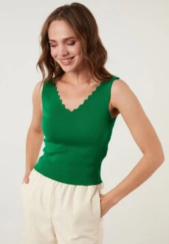 LELA Regular Fit - Top - Benetton Color -Lela 3ffafb0329ac42e0b0b7c740f9be057d