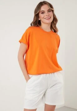 LELA Crew Neck- T-Shirt Basic - Orange Color 13 LELA Crew Neck- T-Shirt Basic - Orange Color -Lela 426a9b7a711f433684e59527a956e931