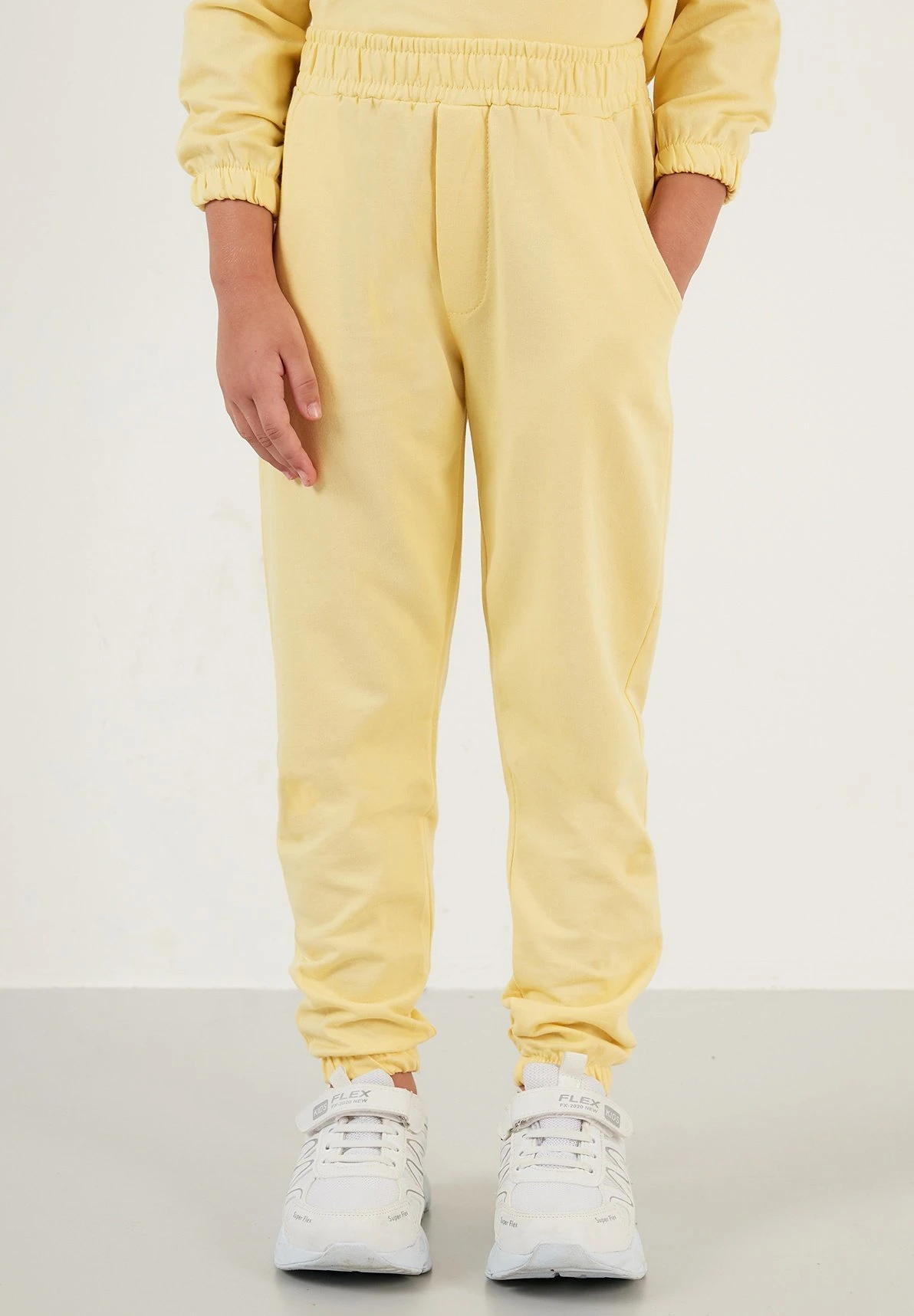 LELA Hooded Set - Trainingspak - Yellow 5 LELA Hooded Set - Trainingspak - Yellow - Afbeelding 3