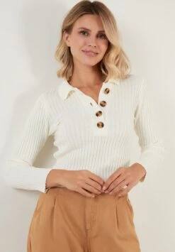 LELA Poloshirt - Ecru 12 LELA Poloshirt - Ecru -Lela 44c4a81093a345adac6a8ceb8b2acc9f