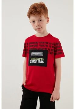 LELA Regular Fit Shorts And T-Shirt - Shorts - Red 11 LELA Regular Fit Shorts And T-Shirt - Shorts - Red -Lela 4e95a460571e4779a1ce4fa69e4aa3ee