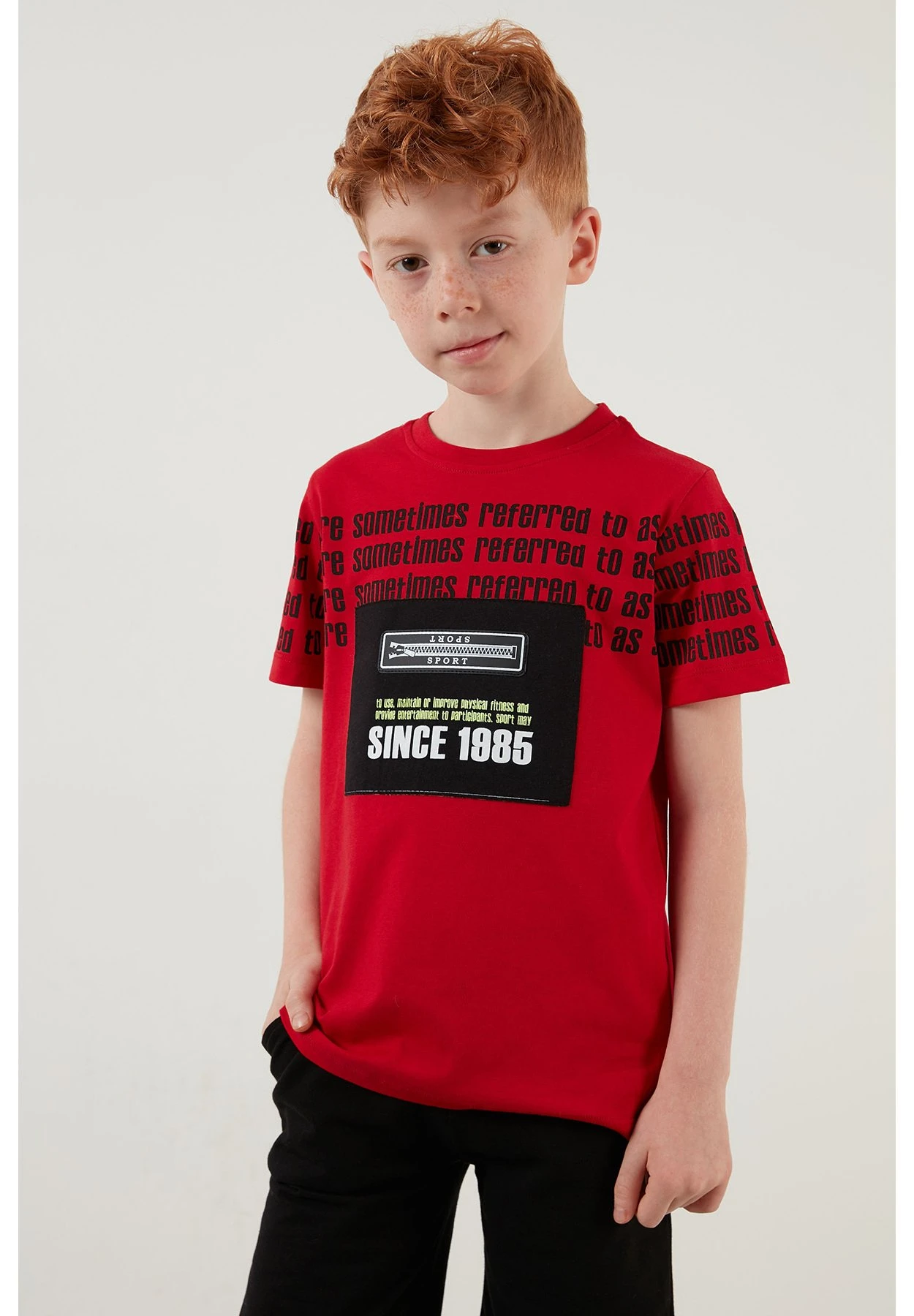 LELA Regular Fit Shorts And T-Shirt - Shorts - Red 6 LELA Regular Fit Shorts And T-Shirt - Shorts - Red - Afbeelding 4