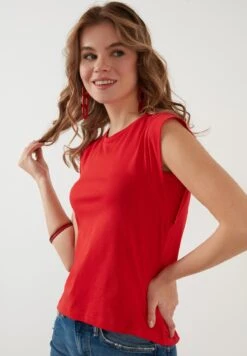 LELA Crew Neck- Top - Red -Lela 57f669b376e34722b34aebc0d709821c