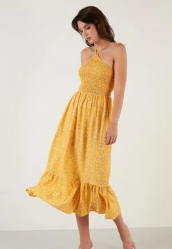 LELA Regular Fit - Jurk - Yellow -Lela 5df9429380cd44aa91600f0d8860a4ba