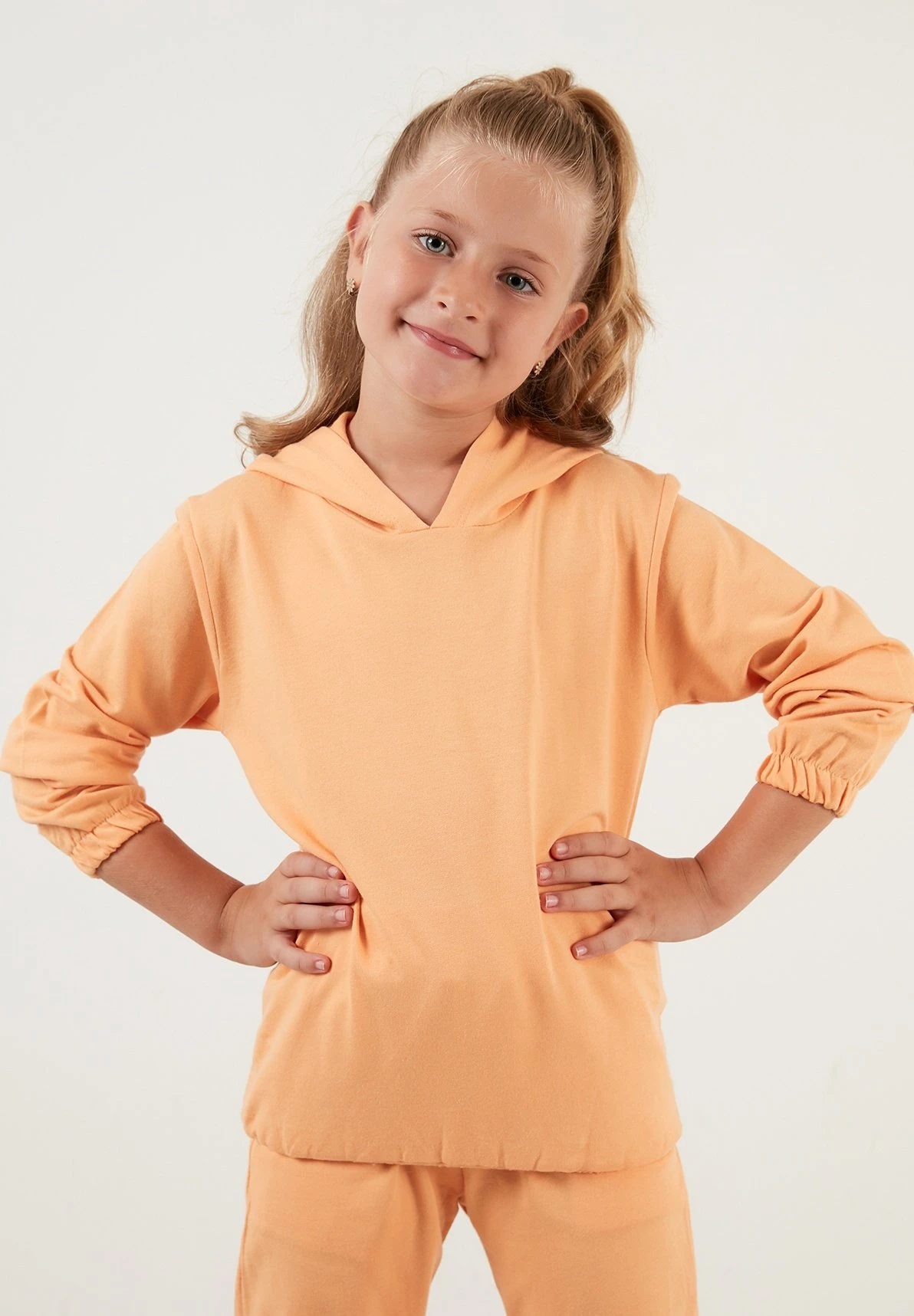 LELA Hooded Set - Trainingspak - Orange 3 LELA Hooded Set - Trainingspak - Orange