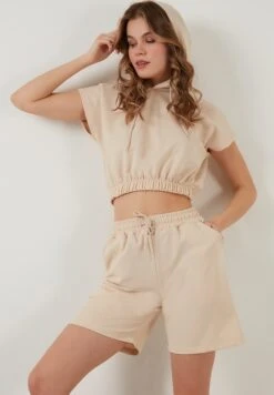LELA Two Piece Set - Regular Fit - Shorts - Stone Colored -Lela 6af70af6f68249db9187a49d4bb13d7e