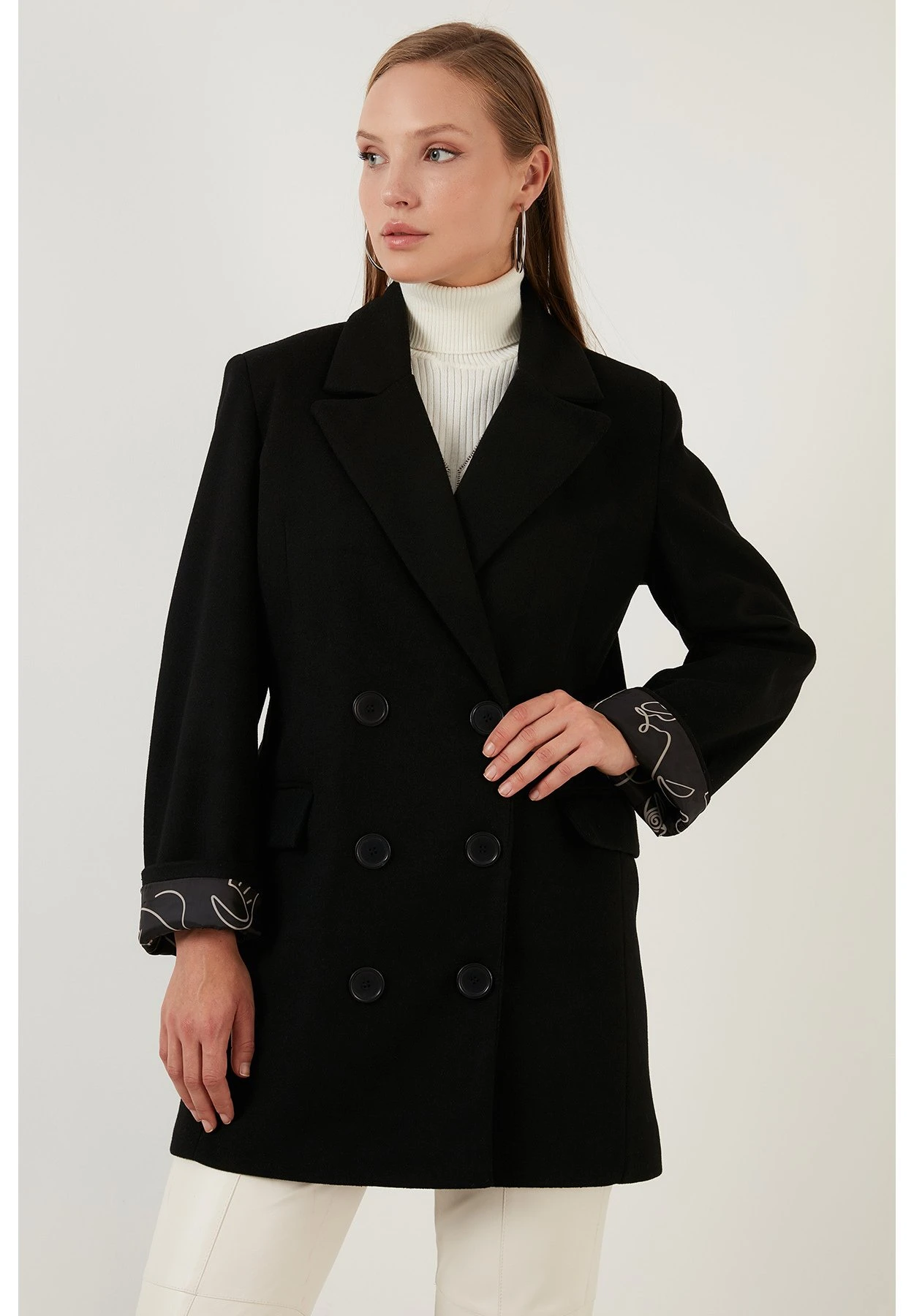 LELA Halflange Jas - Black 3 LELA Halflange Jas - Black