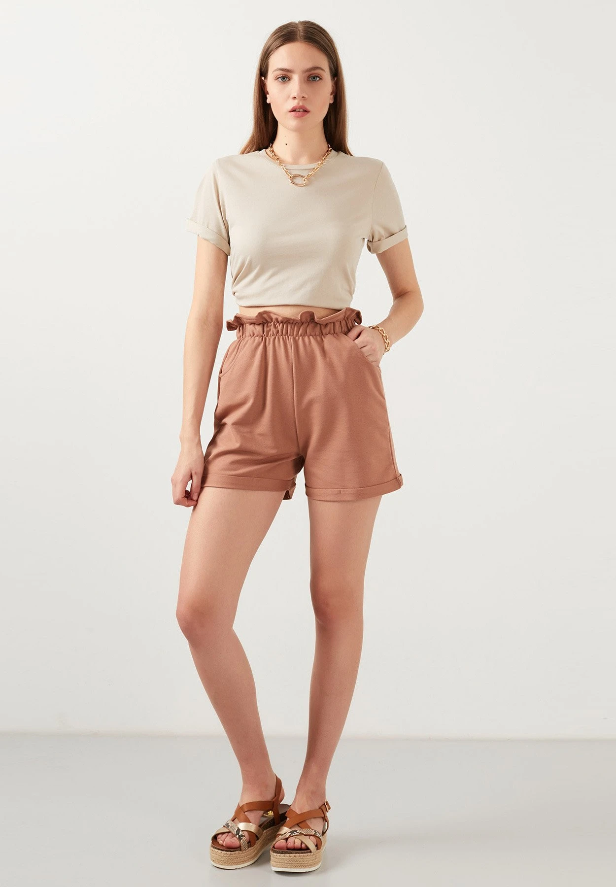 LELA Slim Fit - Shorts - Biscuit Color 4 LELA Slim Fit - Shorts - Biscuit Color - Afbeelding 2