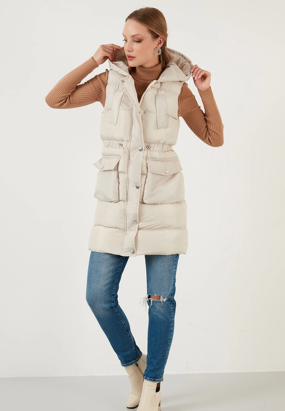 LELA Regular Fit - Bodywarmer - Stone 4 LELA Regular Fit - Bodywarmer - Stone - Afbeelding 2