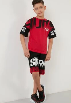 LELA Regular Fit T-Shirt And Shorts - Shorts - Red 13 LELA Regular Fit T-Shirt And Shorts - Shorts - Red -Lela 7eed0754dd0f4f6484b1c8045745b24f