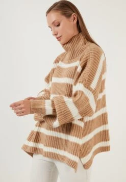 LELA Trui - Camel -Lela 8351c6f3ad584a9398f339b3d4739ee8
