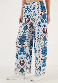 LELA Broek - White/Blue -Lela 8912132b6dc840a5a6110662ef14e93d