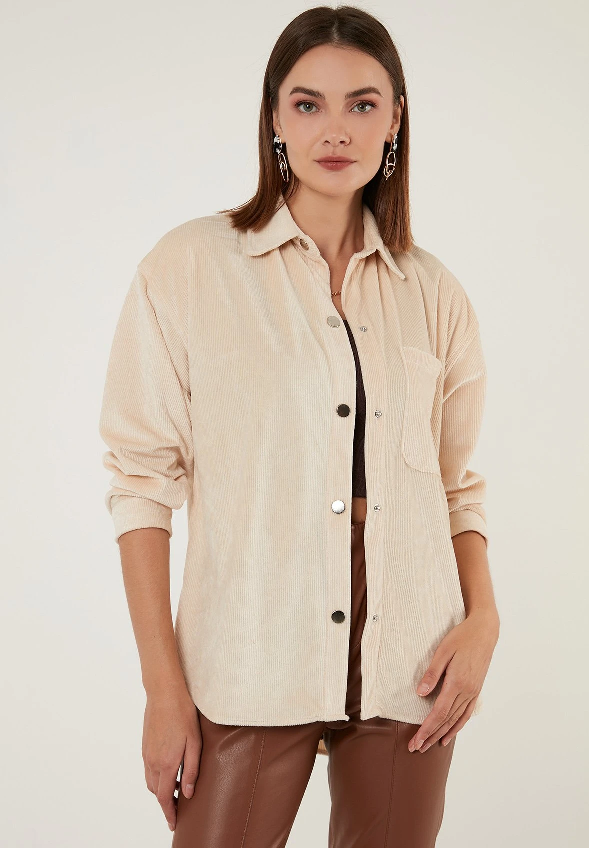 LELA Loose Fit - Overhemdblouse - Beige 3 LELA Loose Fit - Overhemdblouse - Beige