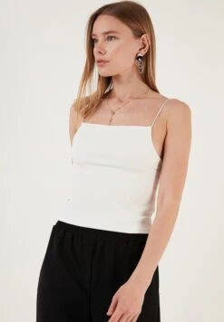 LELA Slim Fit - Top - White 8 LELA Slim Fit - Top - White -Lela 8e33a0fc79024f4887033de6cc061b3f