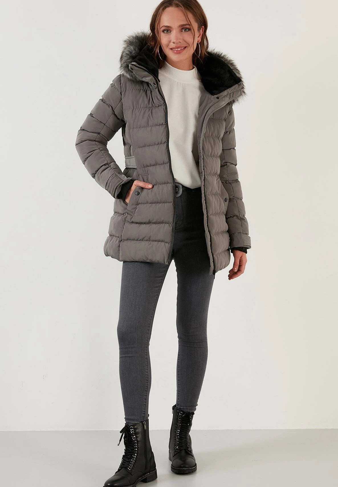 LELA Regular Fit - Winterjas - Grey 4 LELA Regular Fit - Winterjas - Grey - Afbeelding 2