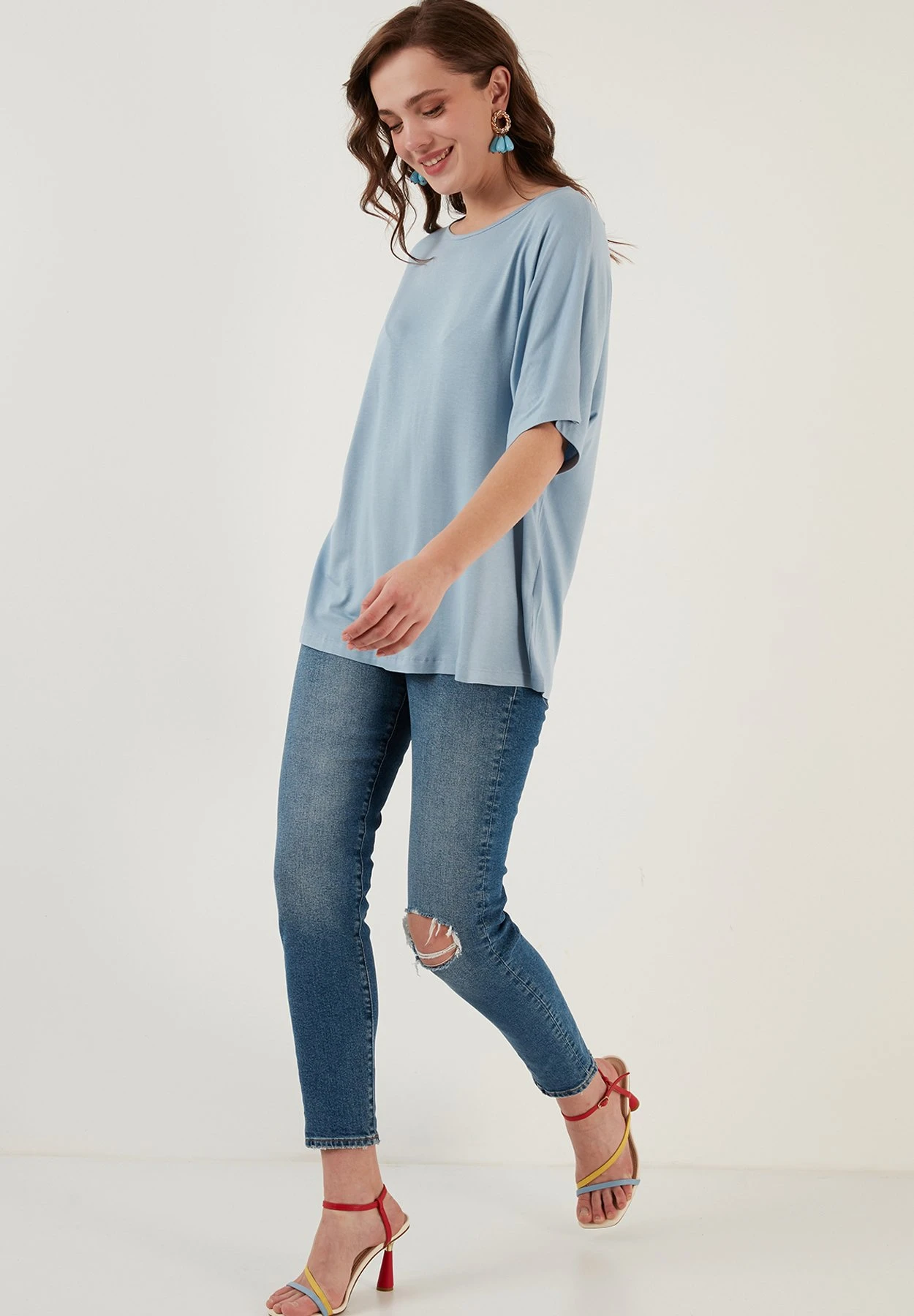 LELA Loose Fit - Blouse - Baby Blue 4 LELA Loose Fit - Blouse - Baby Blue - Afbeelding 2