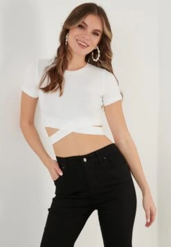 LELA Slim Fit- T-Shirt Print - Ecru 11 LELA Slim Fit- T-Shirt Print - Ecru -Lela 9210afaf54864c0686871fe9763e5878