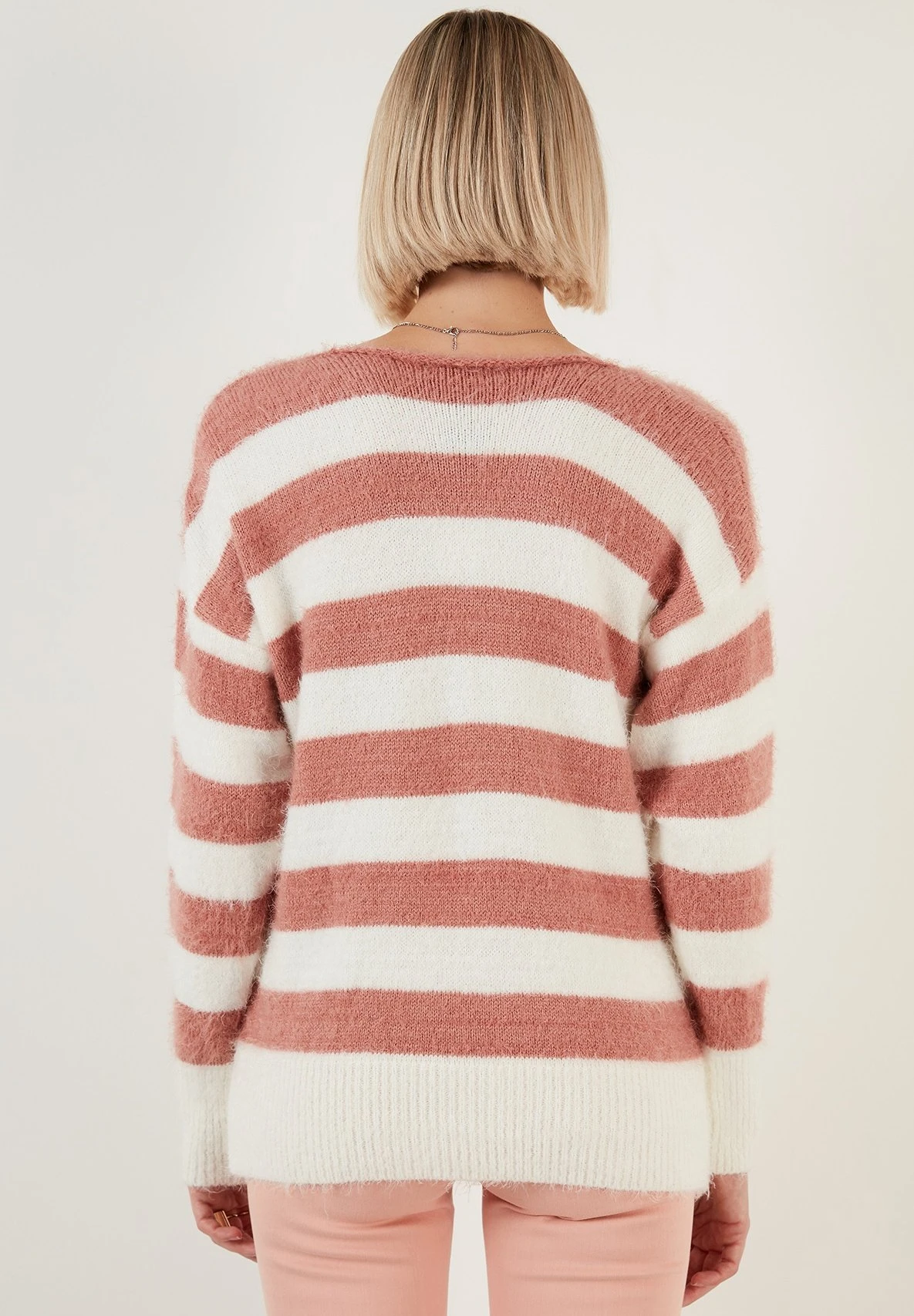 LELA Regular Fit - Trui - Rose 5 LELA Regular Fit - Trui - Rose - Afbeelding 3