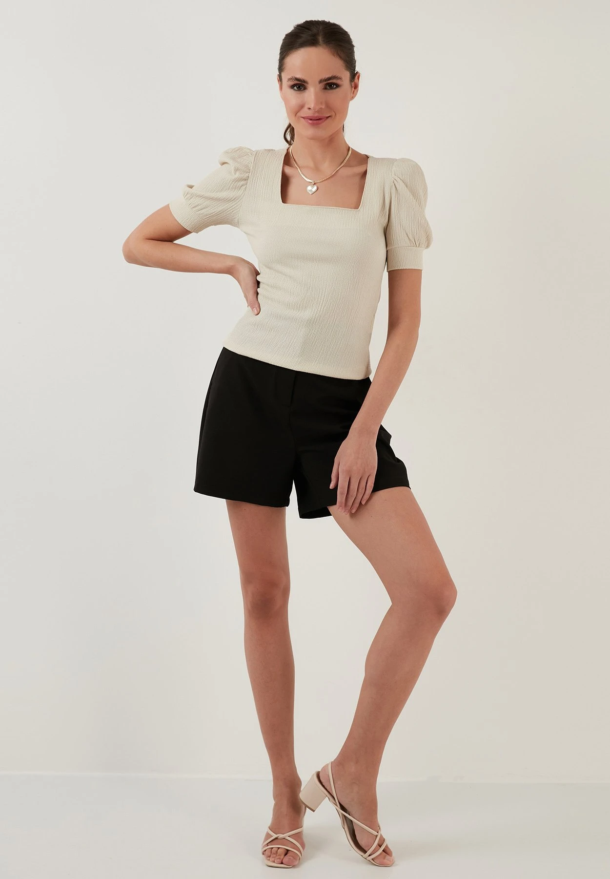 LELA Slim Fit - Blouse - Stone 4 LELA Slim Fit - Blouse - Stone - Afbeelding 2