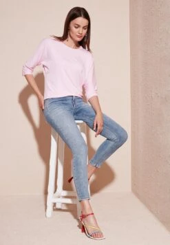 LELA Crew Neck- Longsleeve - Light Pink -Lela 9b847c60eab44cdda50a912d1bc95f7e