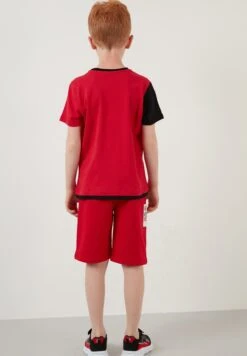 LELA Regular Fit T-Shirt And Shorts - Trainingspak - Red/Black -Lela 9ba1bbd7b49a4c0a87167008c2ef25aa