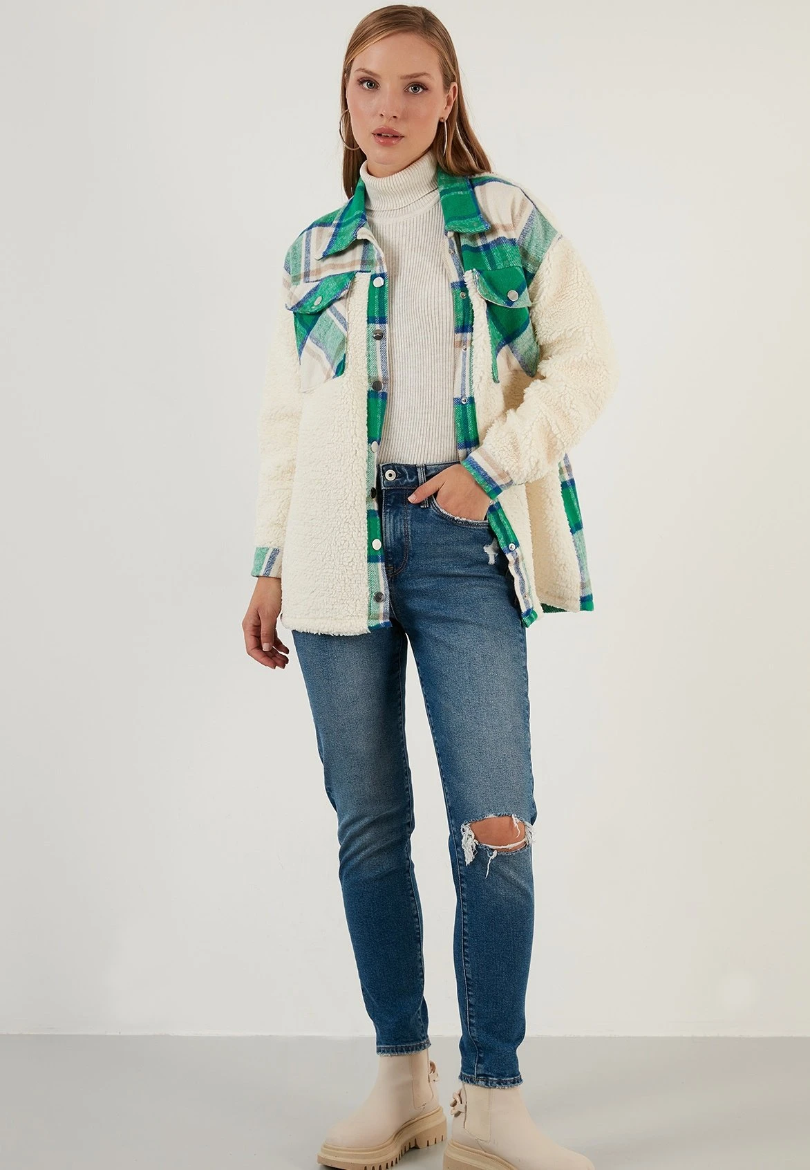 LELA Halflange Jas - Green 4 LELA Halflange Jas - Green - Afbeelding 2