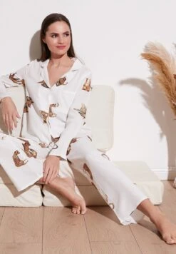 LELA Set - Pyjama - White 14 LELA Set - Pyjama - White -Lela a8ac254ddcbe4248a3c7d44b8a308041