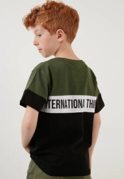 LELA Regular Fit - T-Shirt Print - Khaki 11 LELA Regular Fit - T-Shirt Print - Khaki -Lela aac2882946464a86b93f2f50cc160866