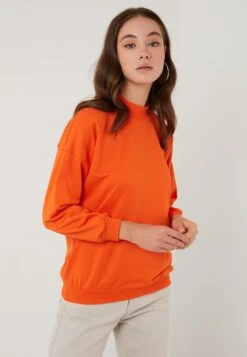 LELA Regular Fit - Sweater - Orange Color -Lela ad168f65ea8e47a9bdd2cc1467c9fbb2