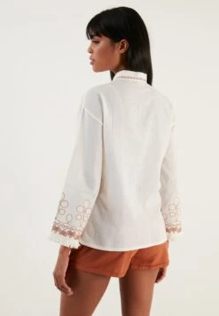 LELA Regular Fit - Blouse - Ecru Camel -Lela afdb36ac878e41deb452395f7c5d75f9