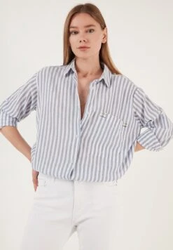 LELA Loose Fit - Overhemdblouse - Light Blue 10 LELA Loose Fit - Overhemdblouse - Light Blue -Lela b15e6dd877d64a0ca62be255eec14334