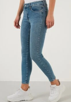 LELA Slim Fit - Jeans Skinny Fit - Light Blue -Lela b4f5c5819a96474c98b565832b40de49